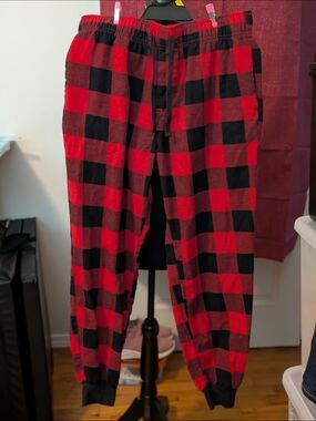 Magellan Outdoors Red and Black Buffalo Plaid Lounge Pants